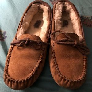 Uggs slippers